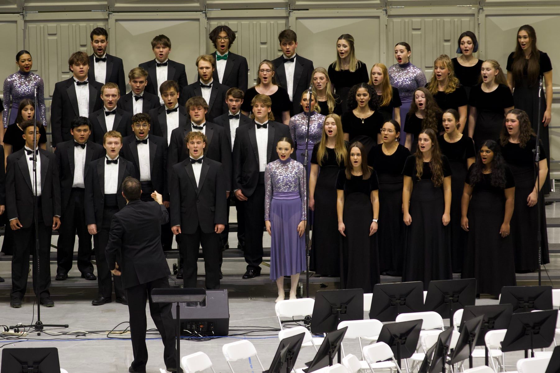 BHS Chamber Chorus performs at the 2021 Community Holiday Concert (credit Rebecca Moon)